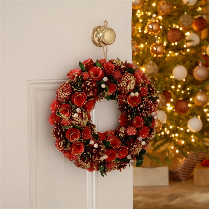36cm Red Roses and Gold Berries Wreath