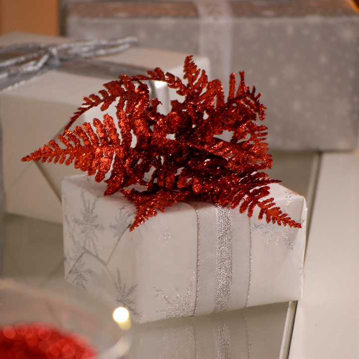 Red Fern Christmas Floristry Pick