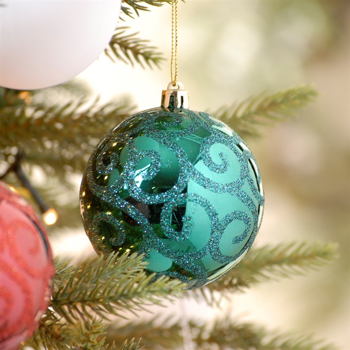 Green Swirl Christmas Tree Bauble